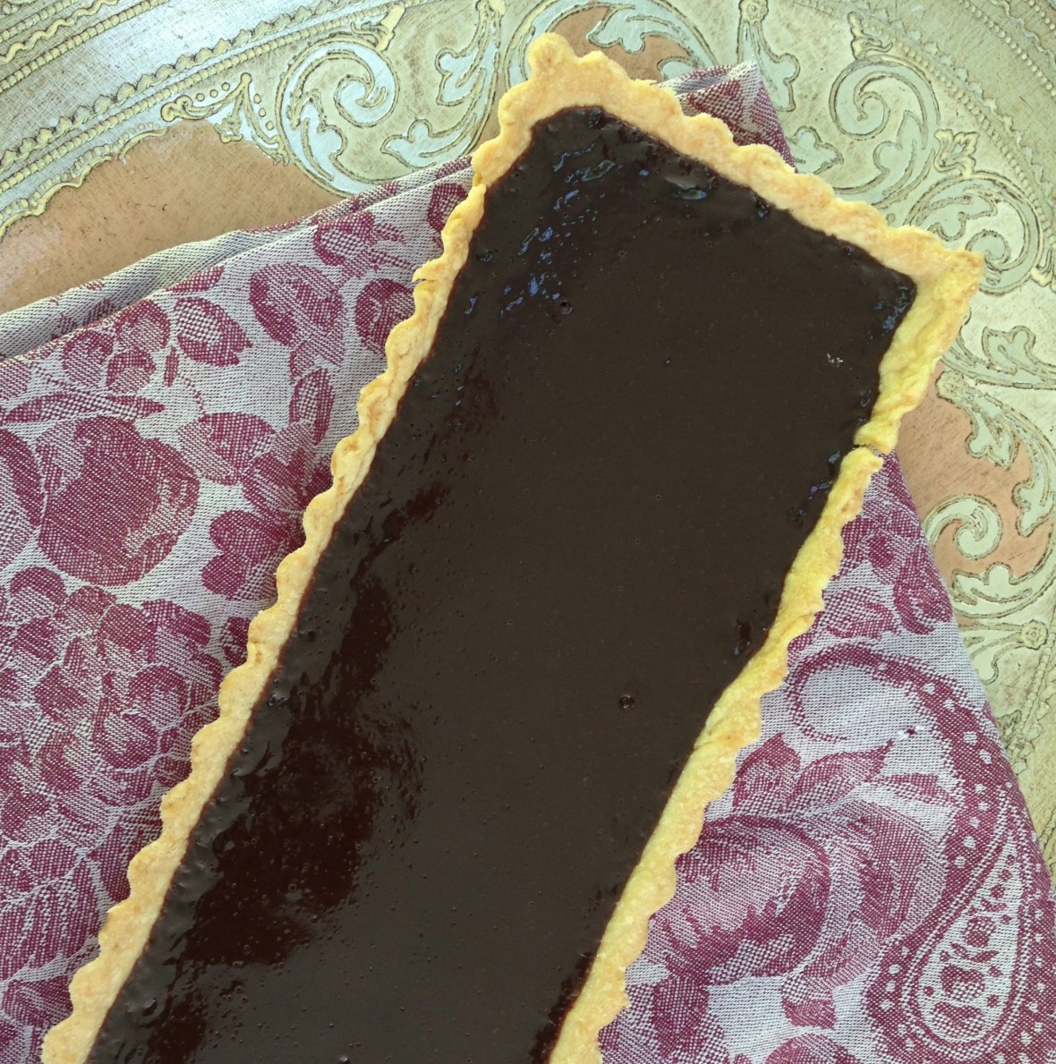 If chocolate is your choice, inevitably, it is always mine, this is the easiest tart to make. The result is so special and incredibly decadent.